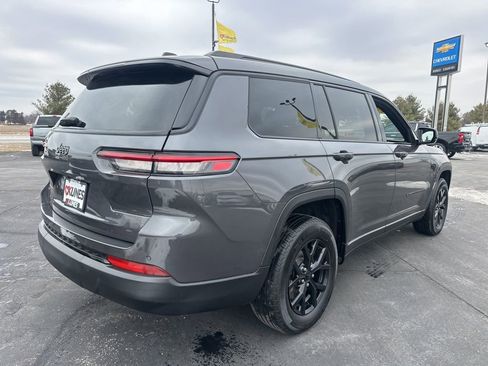 Used 2024 Jeep Grand Cherokee L Laredo image 10