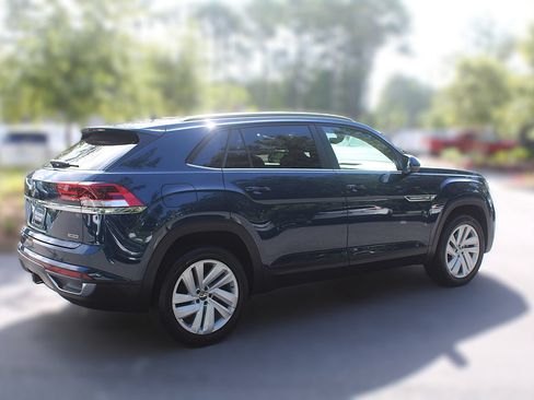Used 2021 Volkswagen Atlas Cross Sport SE w/ Panoramic Sunroof Package AWD/4WD image 13