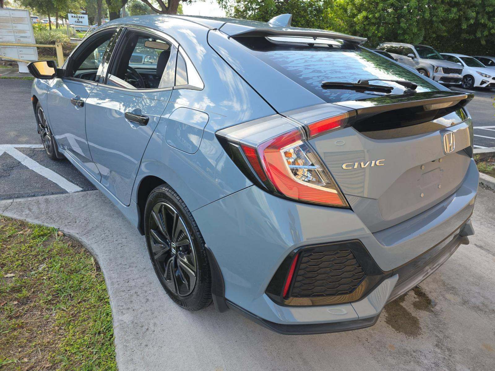 Used 2017 Honda Civic EX image 2