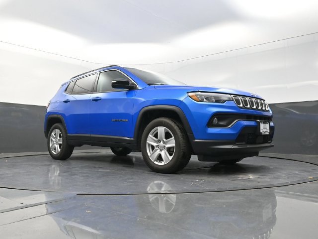 Used 2022 Jeep Compass Latitude AWD/4WD image 19