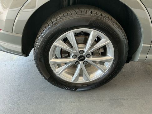 Certified 2025 Audi Q3 2.0T Premium Plus w/ Premium Plus Package AWD/4WD image 29