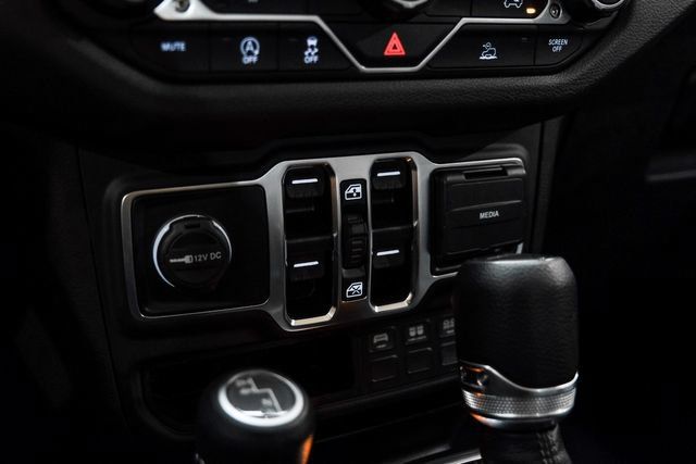 Used 2025 Jeep Gladiator Sport AWD/4WD image 64