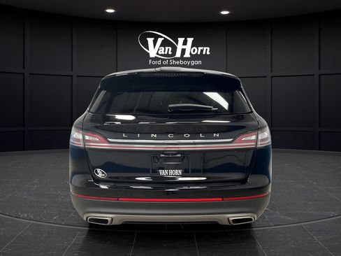 Used 2023 Lincoln Nautilus AWD w/ Premium Package image 6