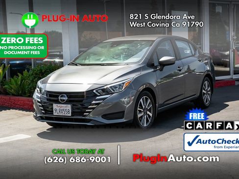 Used 2024 Nissan Versa SV w/ Trunk Package FWD image 1