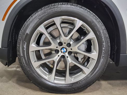 Used 2021 BMW X5 xDrive40i w/ Convenience Package AWD/4WD image 28