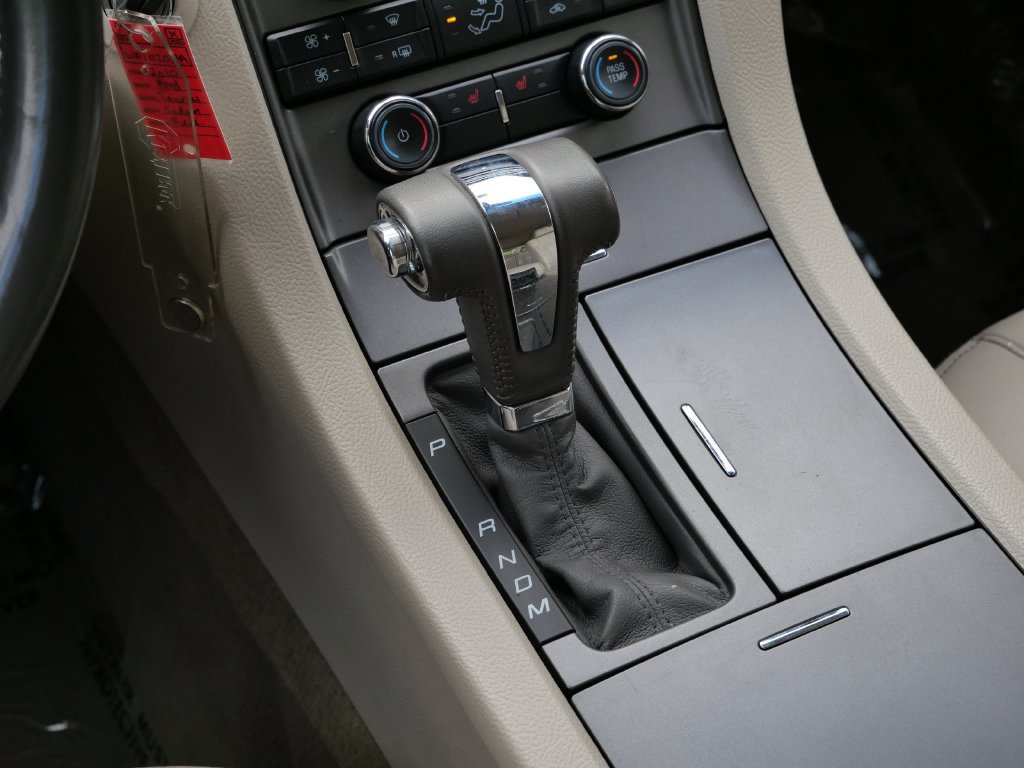 Used 2010 Ford Taurus SEL AWD/4WD image 18