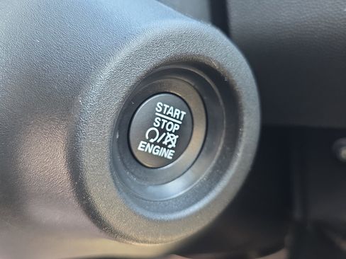 Used 2022 RAM ProMaster 2500 image 14