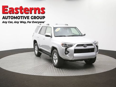 Used 2024 Toyota 4Runner SR5 AWD/4WD image 45