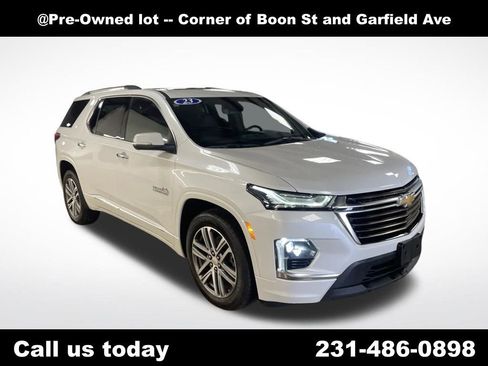 Used 2023 Chevrolet Traverse High Country AWD/4WD image 7