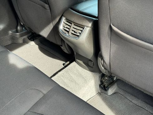 Used 2022 Chevrolet Malibu LT FWD image 19