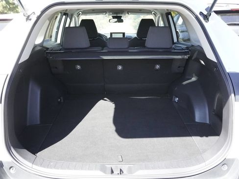 Used 2025 Toyota RAV4 XLE AWD/4WD image 31