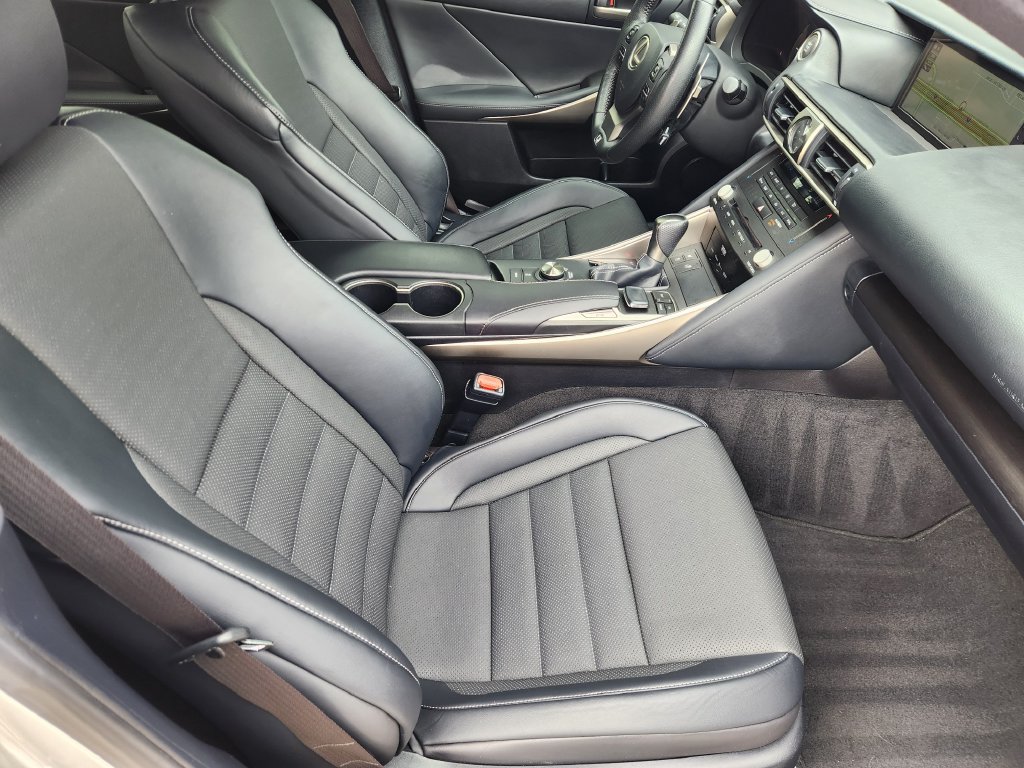 Used 2019 Lexus IS 350 F Sport w/ F Sport Package RWD image 14