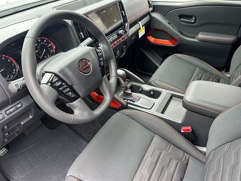 New 2026 Nissan Frontier Pro-X w/ Tow Package RWD image 10