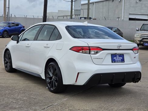 Used 2025 Toyota Corolla SE FWD image 7