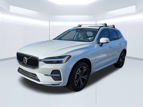Used 2022 Volvo XC60 B5 Momentum w/ Advanced Package image 8