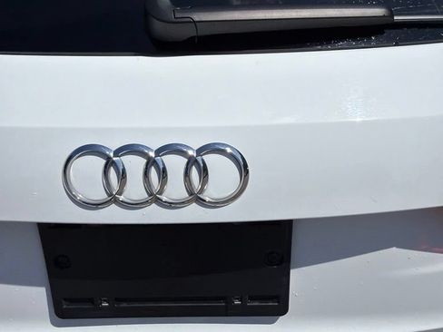Used 2025 Audi Q3 2.0T Premium AWD/4WD image 19
