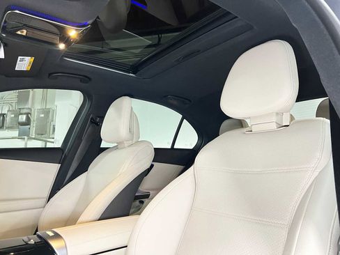 Used 2025 Mercedes-Benz C 300 4MATIC Sedan image 20