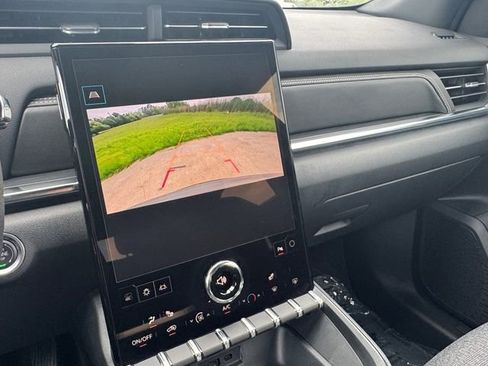 Certified 2025 GMC Terrain Elevation w/ Black Edition AWD/4WD image 9