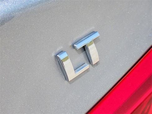 Used 2024 Chevrolet Malibu LT image 13