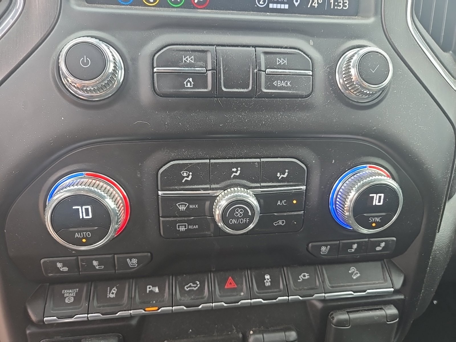 Used 2023 GMC Sierra 2500 AT4 w/ AT4 Premium Plus Package AWD/4WD image 29