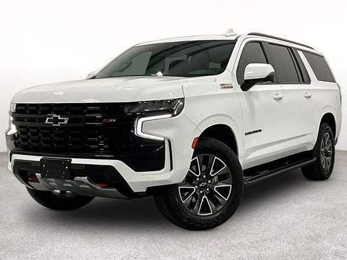 Used 2023 Chevrolet Suburban Z71 w/ Luxury Package image 14