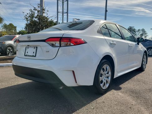 Used 2024 Toyota Corolla LE image 5