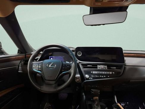 Used 2024 Lexus ES 250 w/ Premium Package AWD/4WD image 14