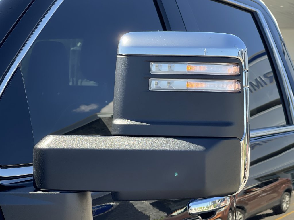 Used 2025 GMC Sierra 3500 Denali Ultimate AWD/4WD image 16