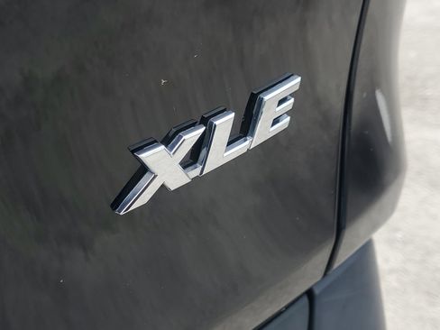 Certified 2023 Toyota RAV4 XLE Premium image 9