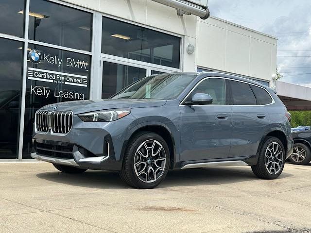 Used 2025 BMW X1 xDrive28i w/ Technology Package AWD/4WD image 4