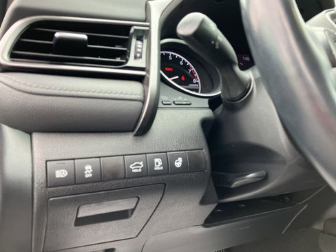 Used 2021 Toyota Camry XLE w/ Navigation Package image 19