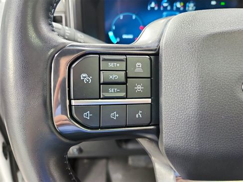 Used 2025 Ford F250 Platinum image 26