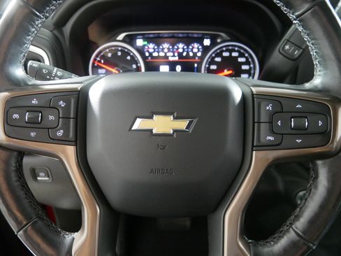 Used 2022 Chevrolet Silverado 1500 High Country w/ Technology Package image 25