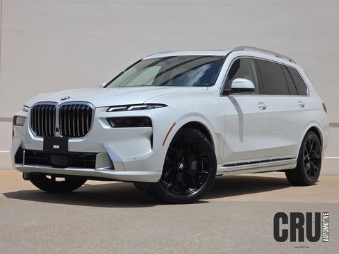 Used 2026 BMW X7 xDrive40i AWD/4WD image 1