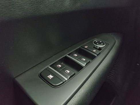 Used 2023 Kia Forte LXS image 27