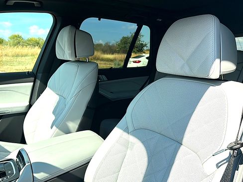 New 2026 BMW X5 M60i AWD/4WD image 11