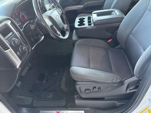 Used 2018 Chevrolet Silverado 1500 LT w/ All Star Edition image 9