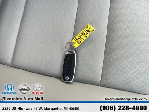 Used 2023 Nissan Rogue SV w/ SV Premium Package image 27