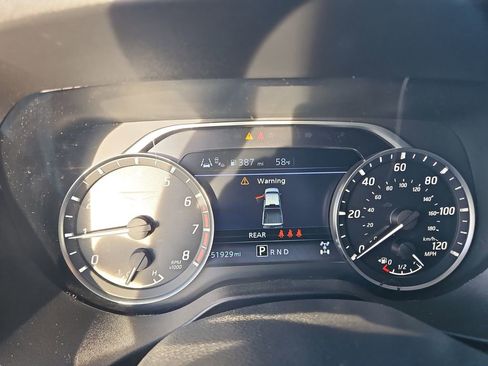 Certified 2022 Nissan Titan SV image 17