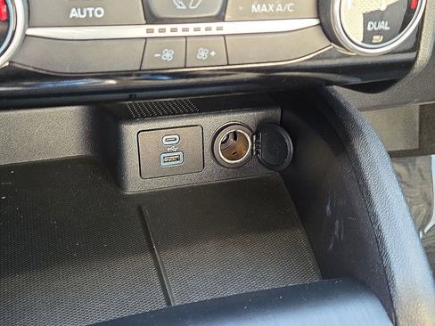 Used 2022 Ford Escape SE w/ Convenience Package image 30