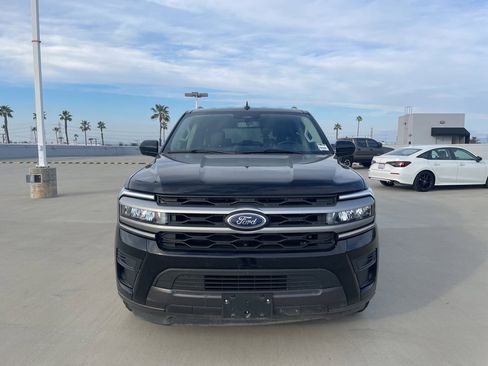 Used 2024 Ford Expedition XLT image 5