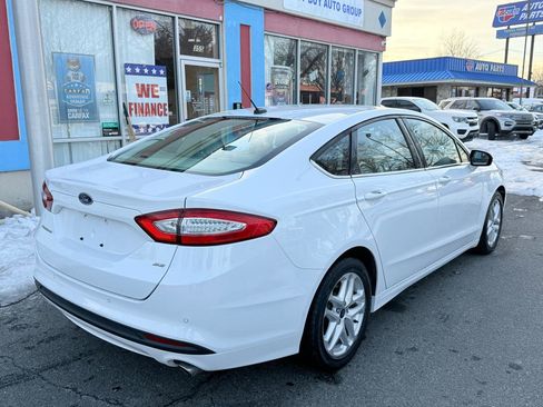 Used 2014 Ford Fusion SE image 7