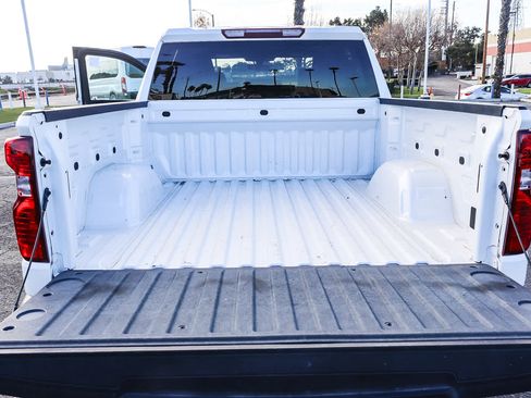 Used 2021 Chevrolet Silverado 1500 LT image 23