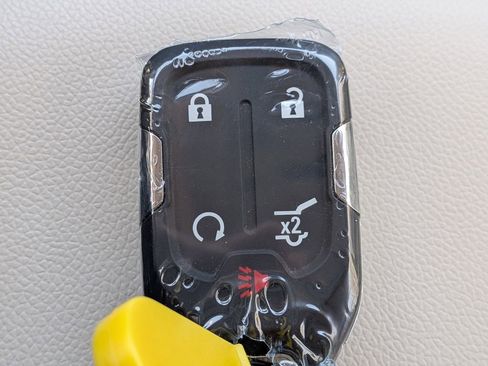 Used 2022 GMC Acadia Denali w/ Denali Technology Package image 31