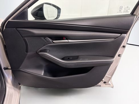Used 2024 MAZDA MAZDA3 s FWD image 31