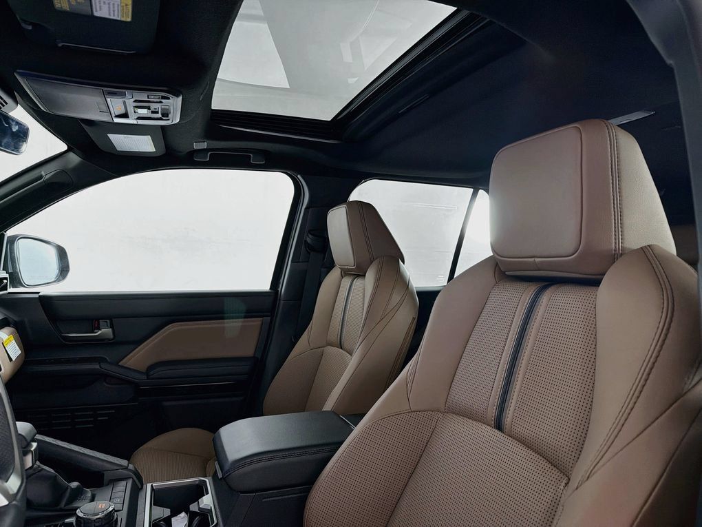 New 2026 Toyota 4Runner Limited AWD/4WD image 32