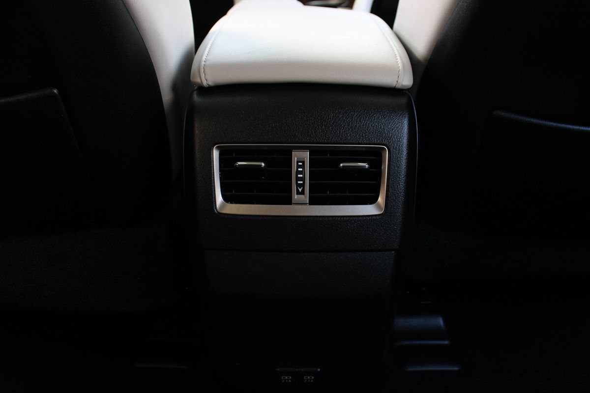 Used 2022 Lexus RX 450h AWD w/ Premium Package image 38