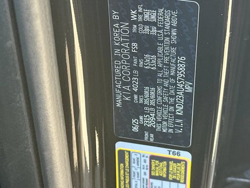 Used 2025 Kia Soul LX w/ LX Technology Package FWD image 27