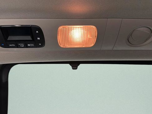 Used 2013 Honda Odyssey Touring image 31