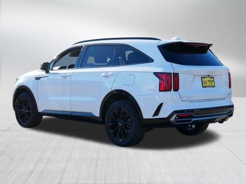 Certified 2023 Kia Sorento SX image 5